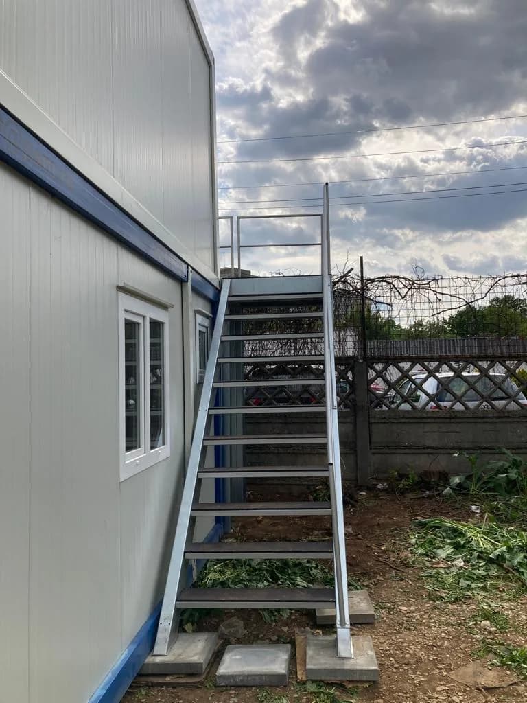 Scară modulară container EGEA — metalică zincată