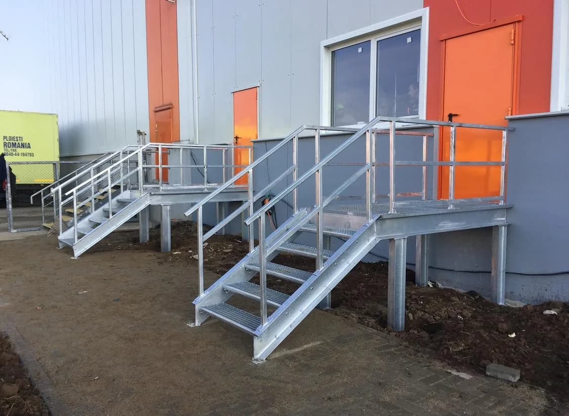 Scări cu platforme tehnice EGEA — scară platformă tehnică industrial