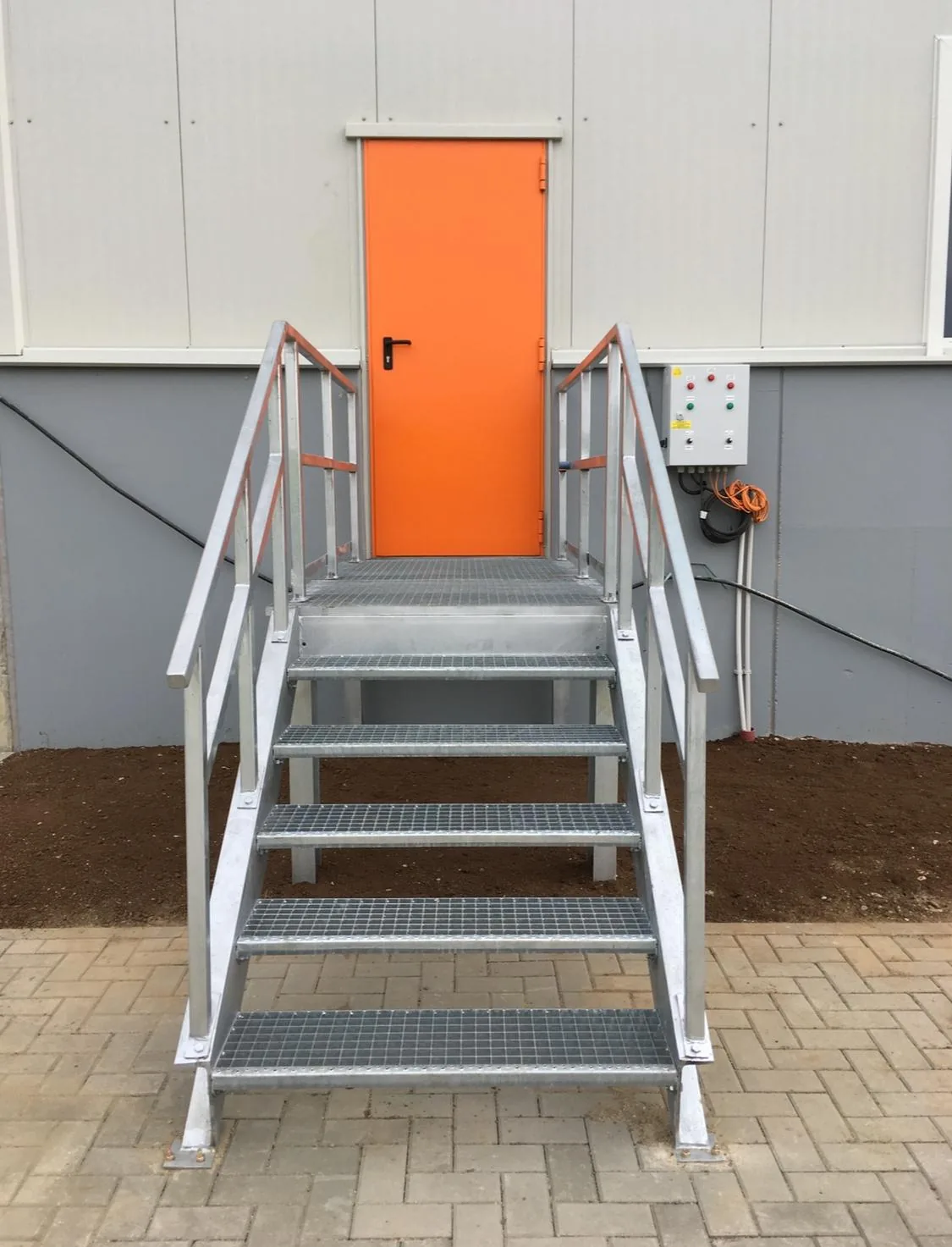 Scări cu platforme tehnice EGEA — scară platformă tehnică platformă grilaj
